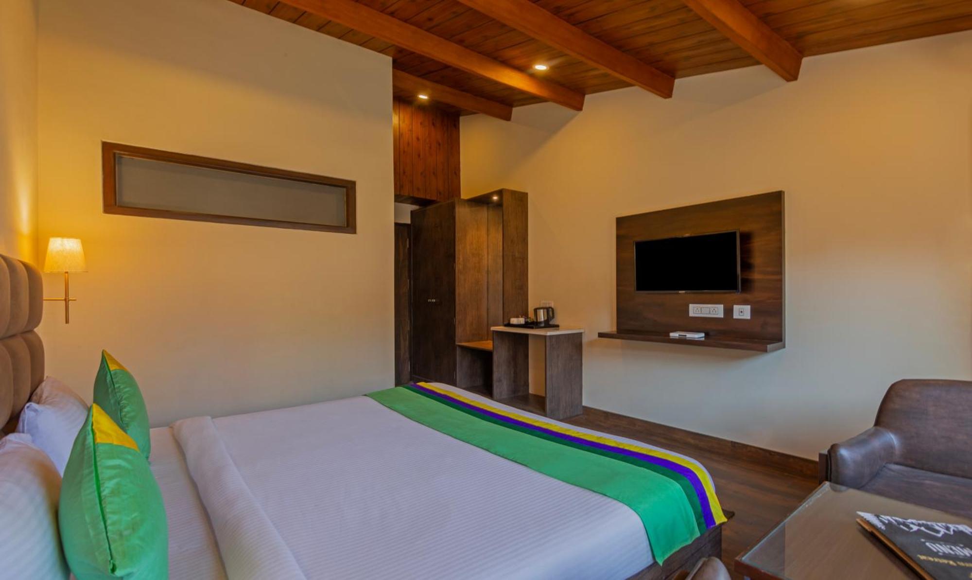 Treebo The Northern Retreat Resort With Mountain View Shimla Eksteriør billede